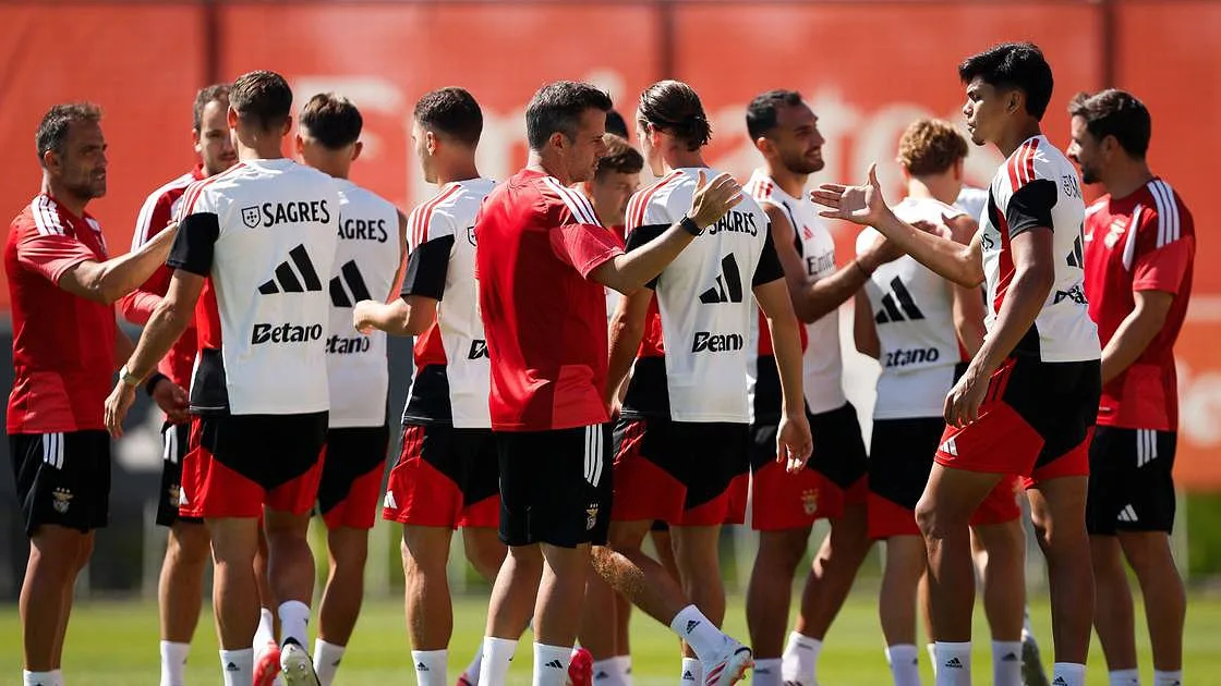 Benfica procura primeiro triunfo no campeonato contra o Casa Pia