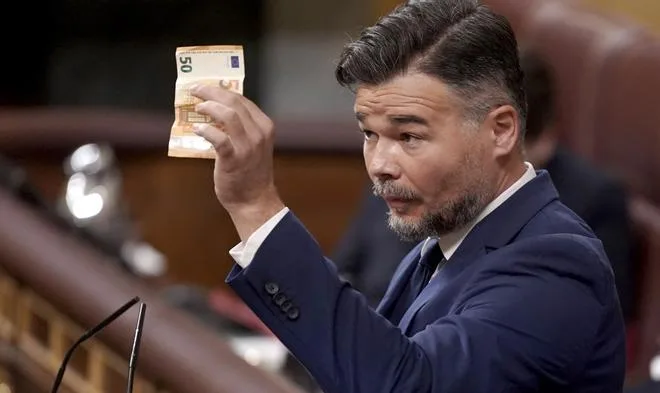 Rufián publica su manual para derrotar "a los fachas" y alerta: "Vienen unos salvajes"