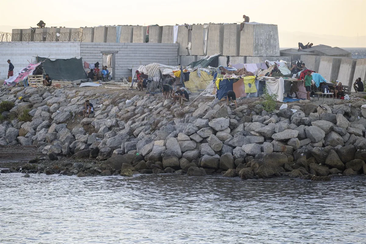 Un sargento herido y cuatro marroquíes detenidos tras un "ataque" a militares en Ceuta