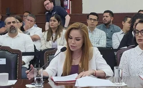 Paola Gárate exige fiscalizar al gobierno de Rocha Moya; cuestiona a auditora superior por falta de claridad sobre manejo de recursos públicos