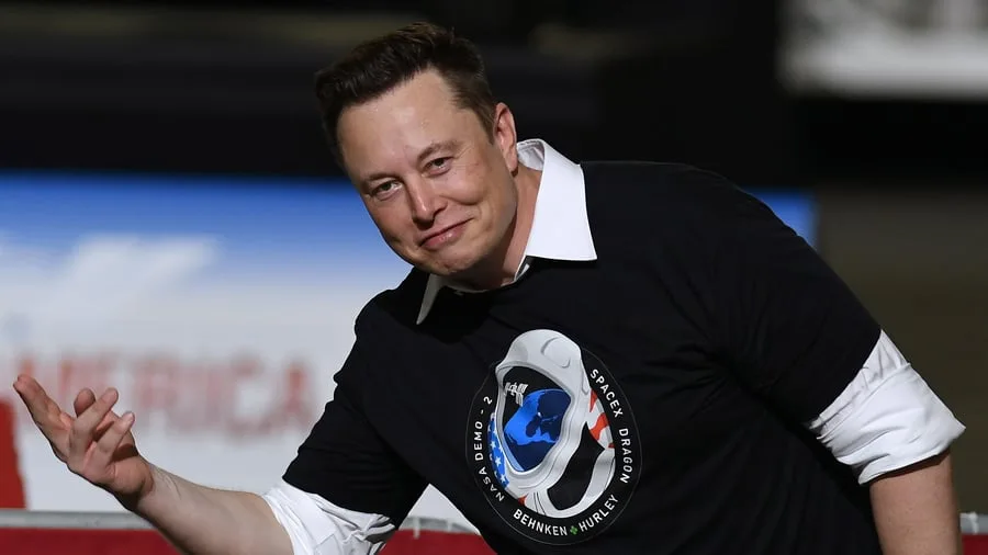 Elon Musk: SpaceX kauft US-Frequenzen für Mobilfunk-Angebot