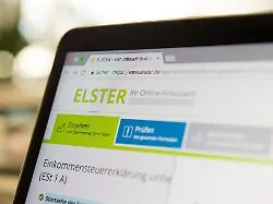 Bußgeld bis 50.000 Euro möglich: Dürfen Freunde bei der Steuererklärung helfen?