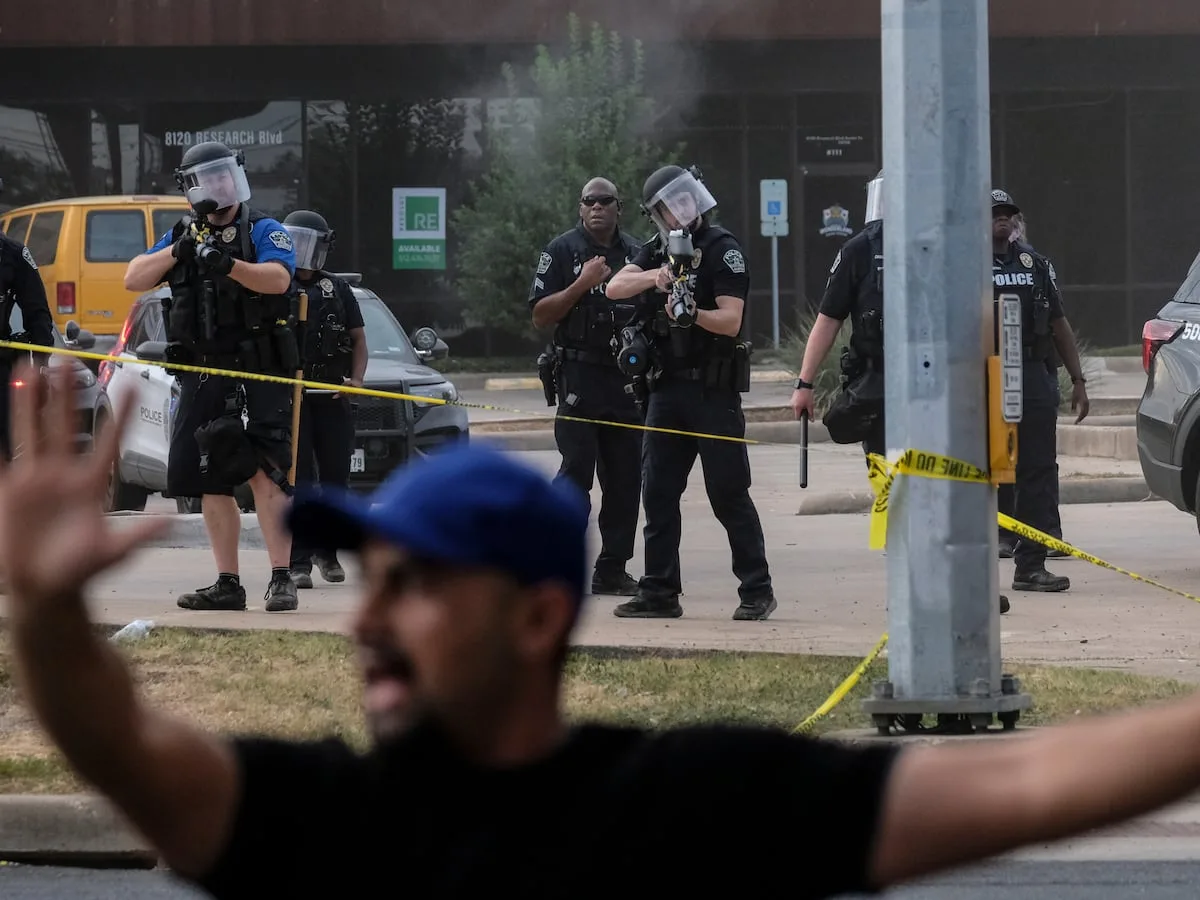 Venezuelan shot by ICE in Texas returns to hospital after detention