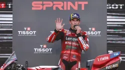 MotoGP: Marc Márquez vence sprint na Indonésia e sobe à liderança do Mundial