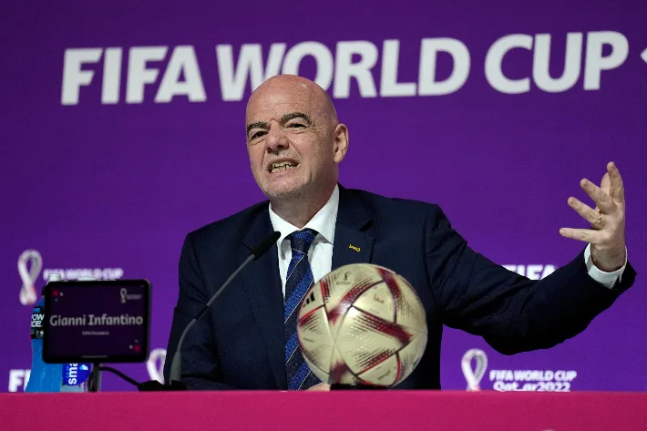 FIFA 회장 비판 두고 亞 축구 '분열'…"월권 vs 법적 권한"