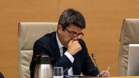 Mazón presenta su versión más cobarde, arrogante y sin responder ante el Congreso