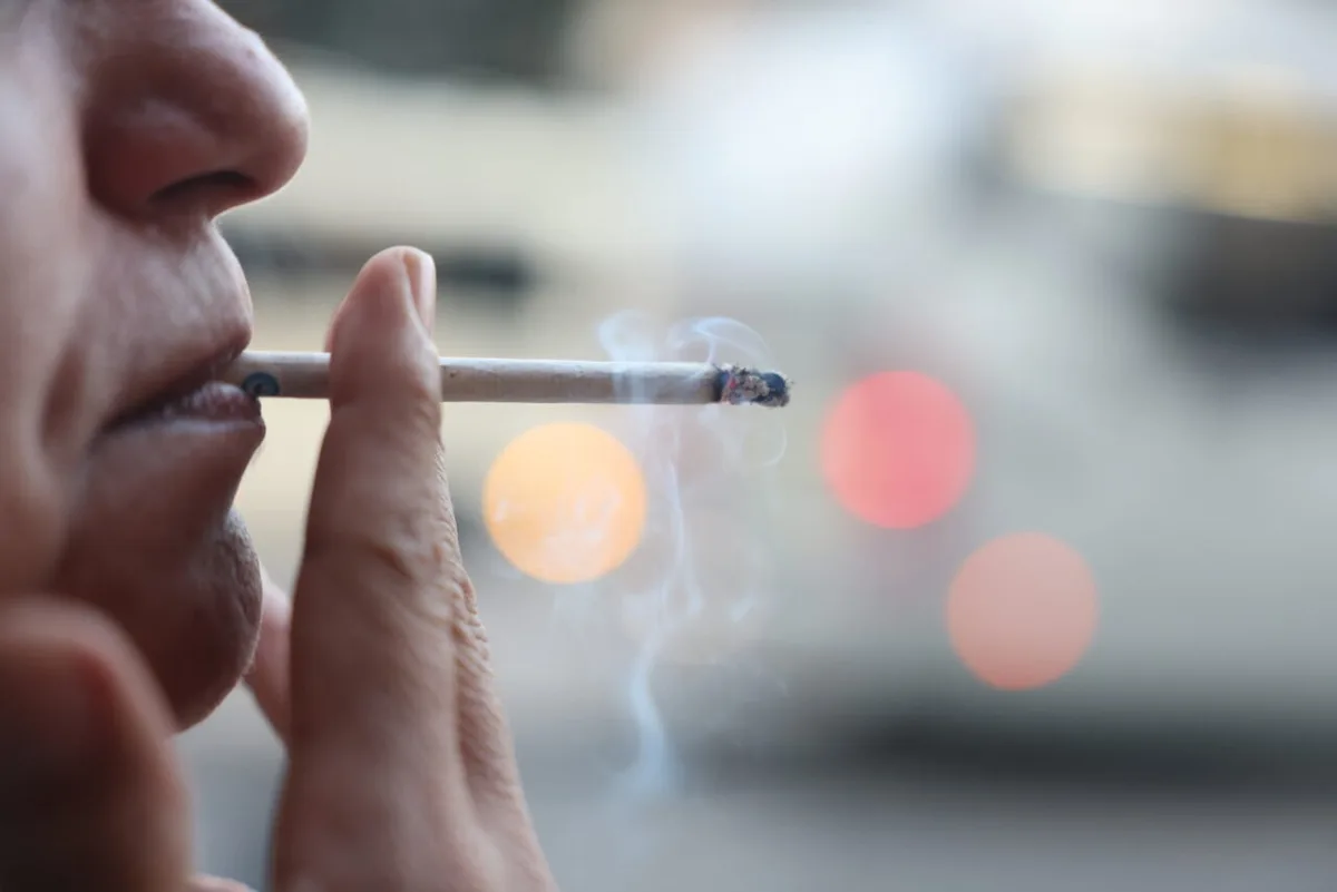 Levantamento mostra tabagismo avançando entre os jovens