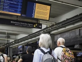 Orages : 7 500 foyers sans électricité et trafic ferroviaire interrompu dans le Sud-Ouest