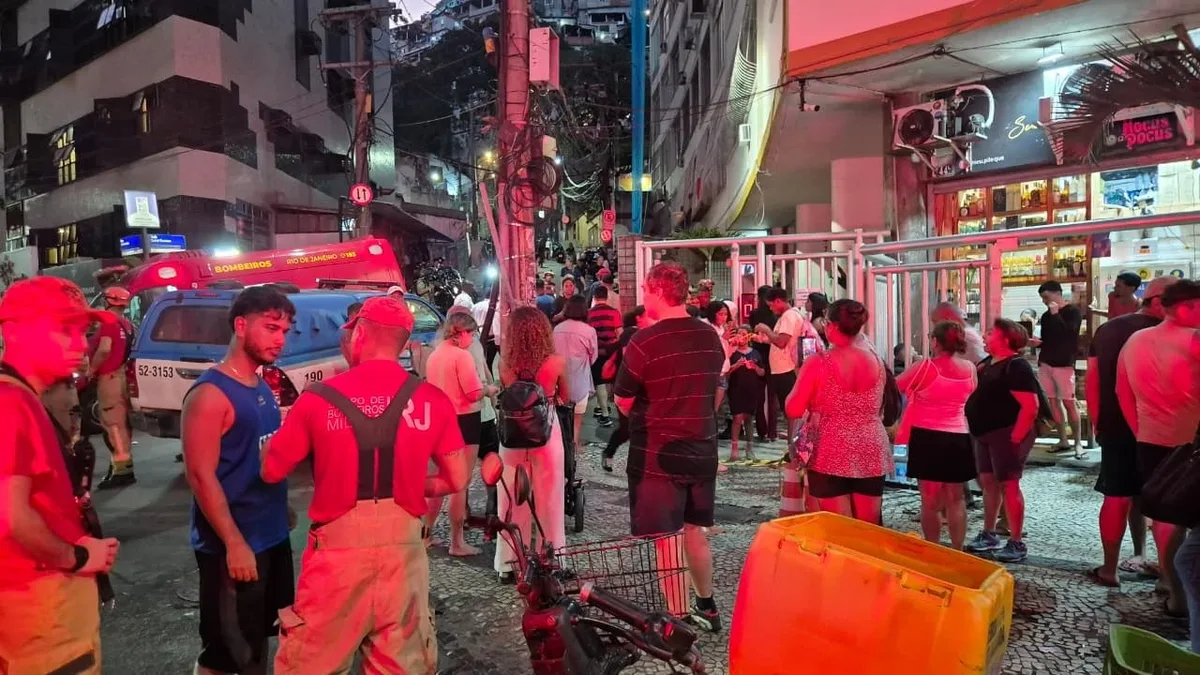 Explosão em prédio residencial deixa quatro feridos e interdita rua em Copacabana, Zona Sul do Rio