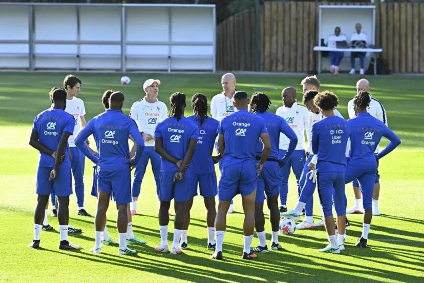 Un entraînement à 12 joueurs pour la première séance de Zinédine Zidane à la tête des Bleus