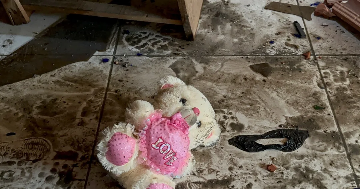 Día del Niño: juguetes bajo escombros, la vida de los chicos en guerra