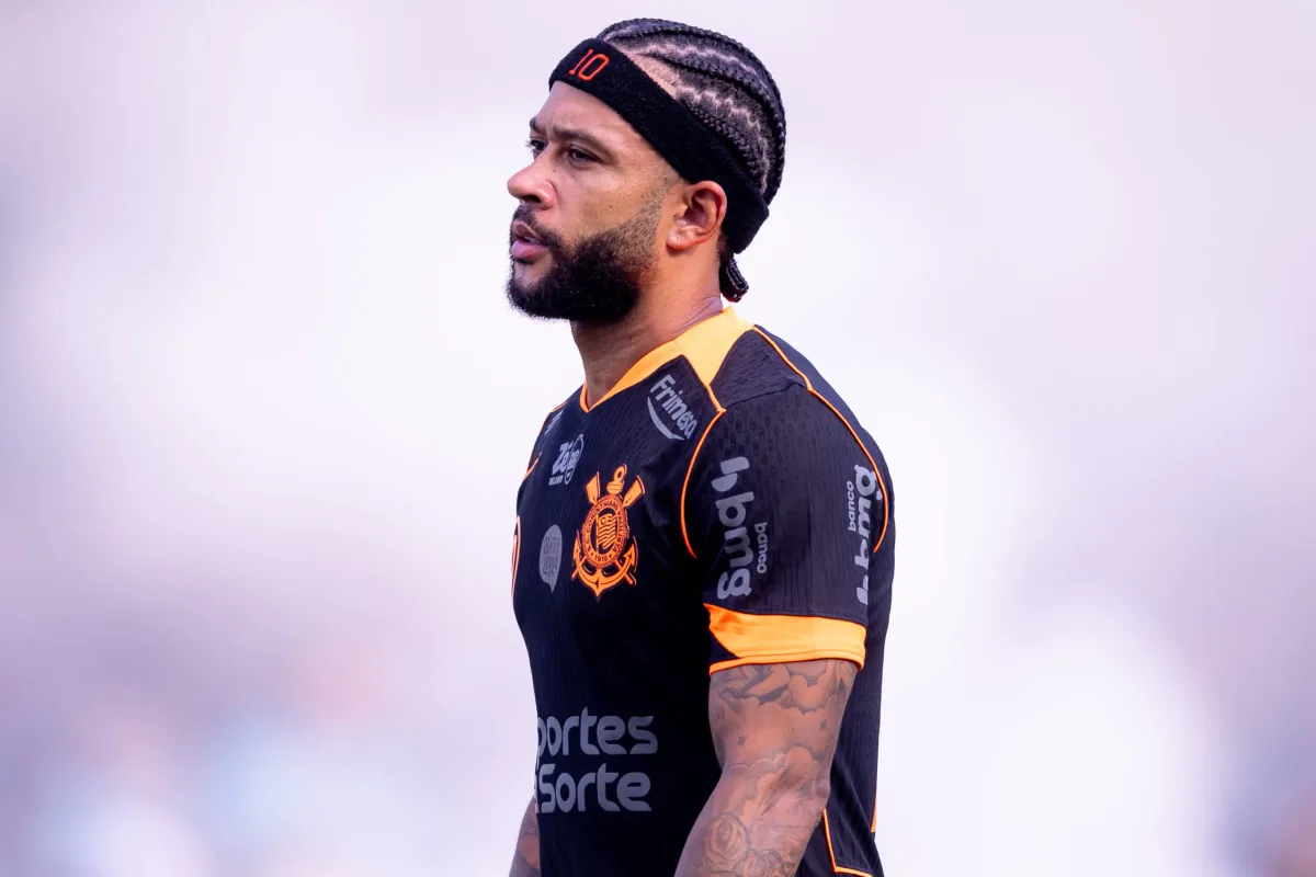 Memphis vê “comportamento inaceitável” do Corinthians e promete reação