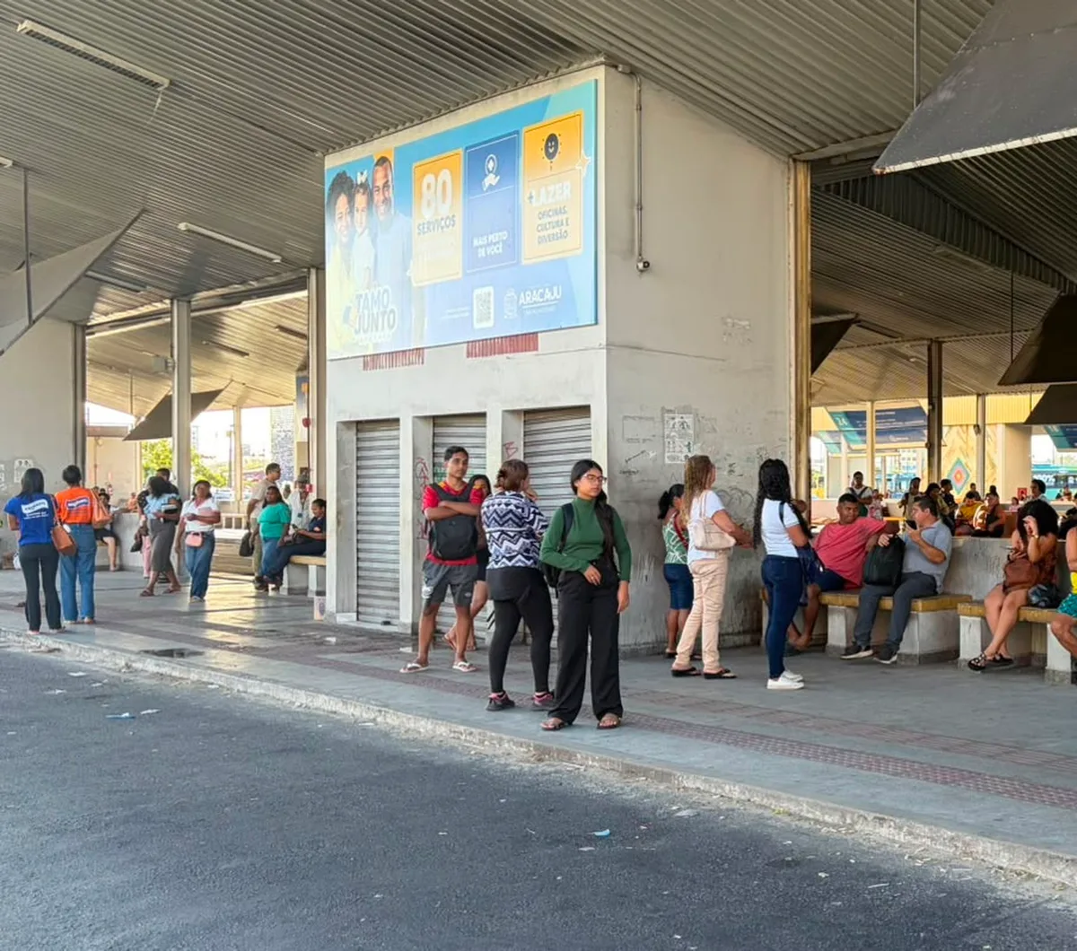Motoristas pedem demissão após troca de empresa e passageiros relatam demora em ônibus de Aracaju