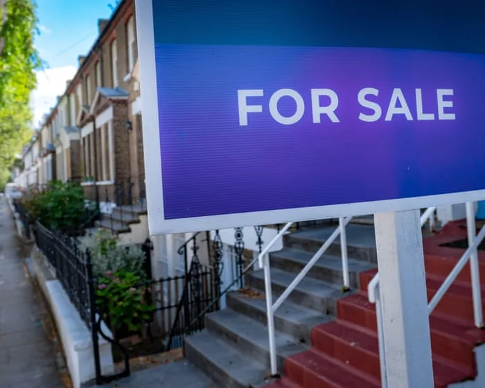 Half of homes in Great Britain taking longer to sell than last year amid mortgage volatility