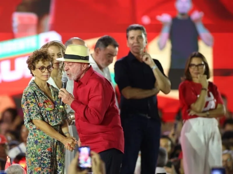 Lula chama Zema de "comedor de banana" ao falar da dívida de Minas