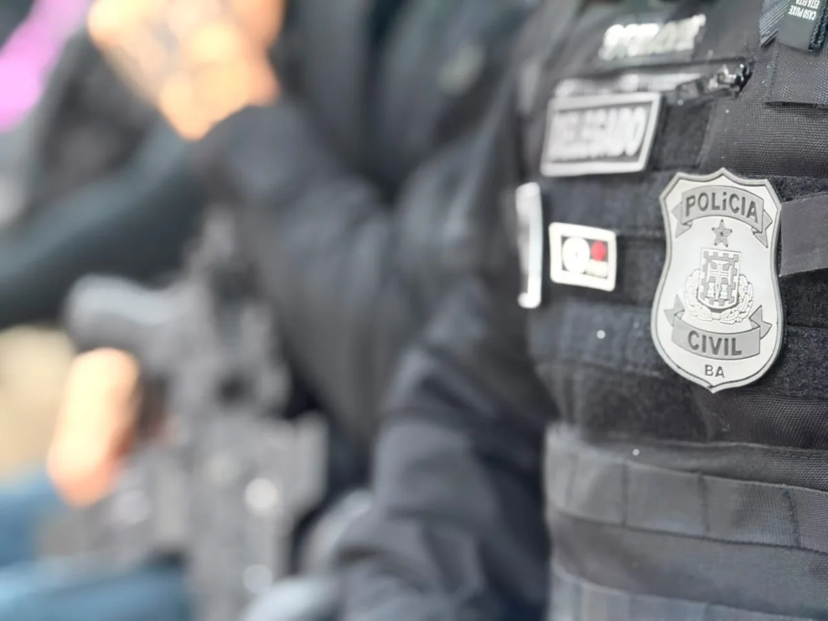 Adolescente investigada por esfaquear mulher em Feira de Santana é apreendida em Salvador