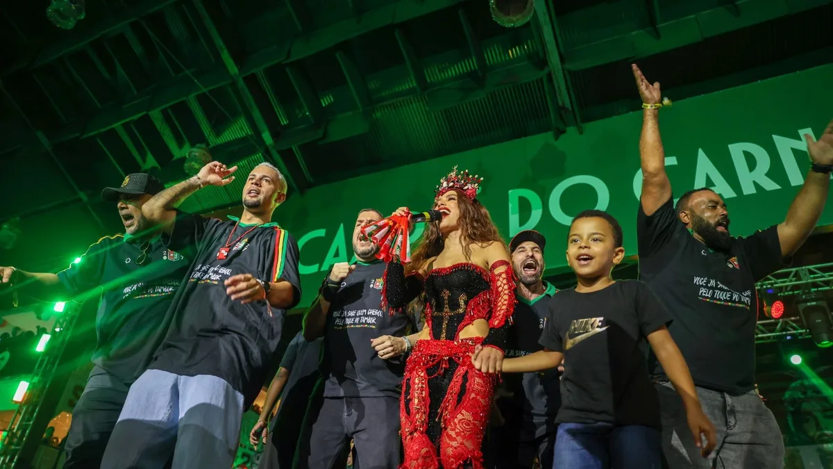 Rainha de bateria, Anitta perde disputa na Grande Rio