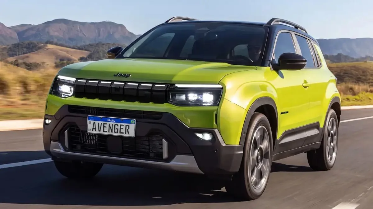Jeep Avenger: el nuevo SUV que llegará a la Argentina este año debutó en Brasil