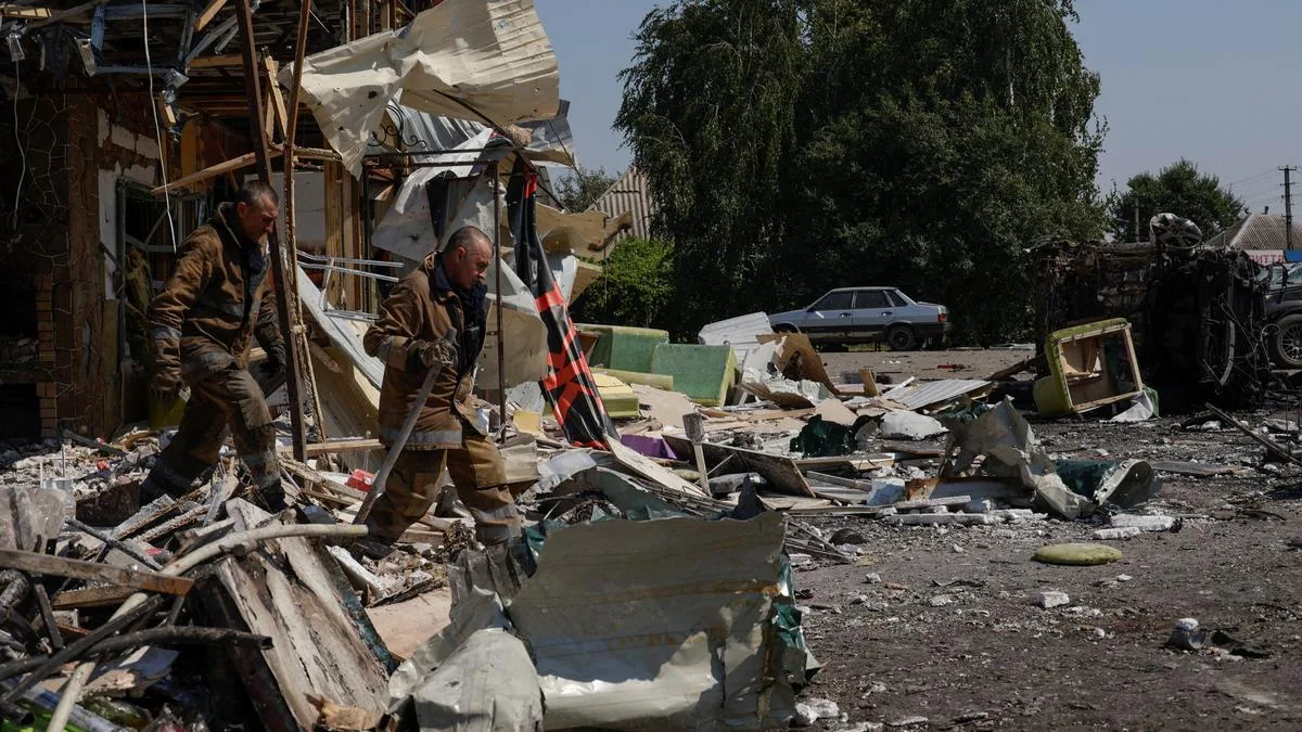 Ukraine aims a drone blitz at Moscow as Russian missiles kill 10 in a Ukrainian village