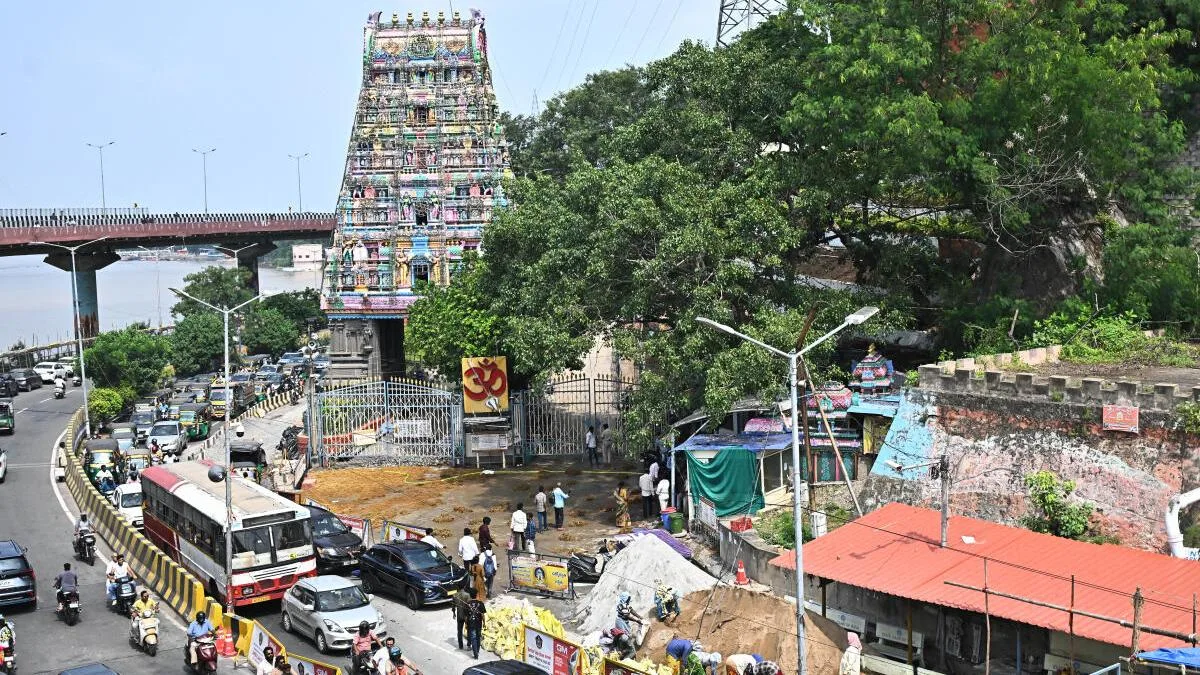 Vijayawada all set for Dasara Navarathri Utsavams and Saras Mela from October 11