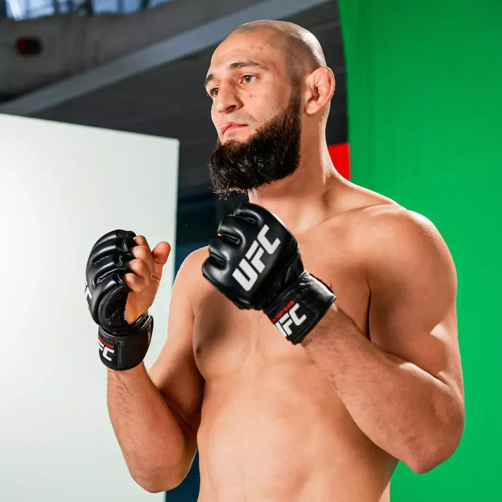 Chimaev manda ‘recado’ ao UFC sobre próxima luta: “Não recebi nada”