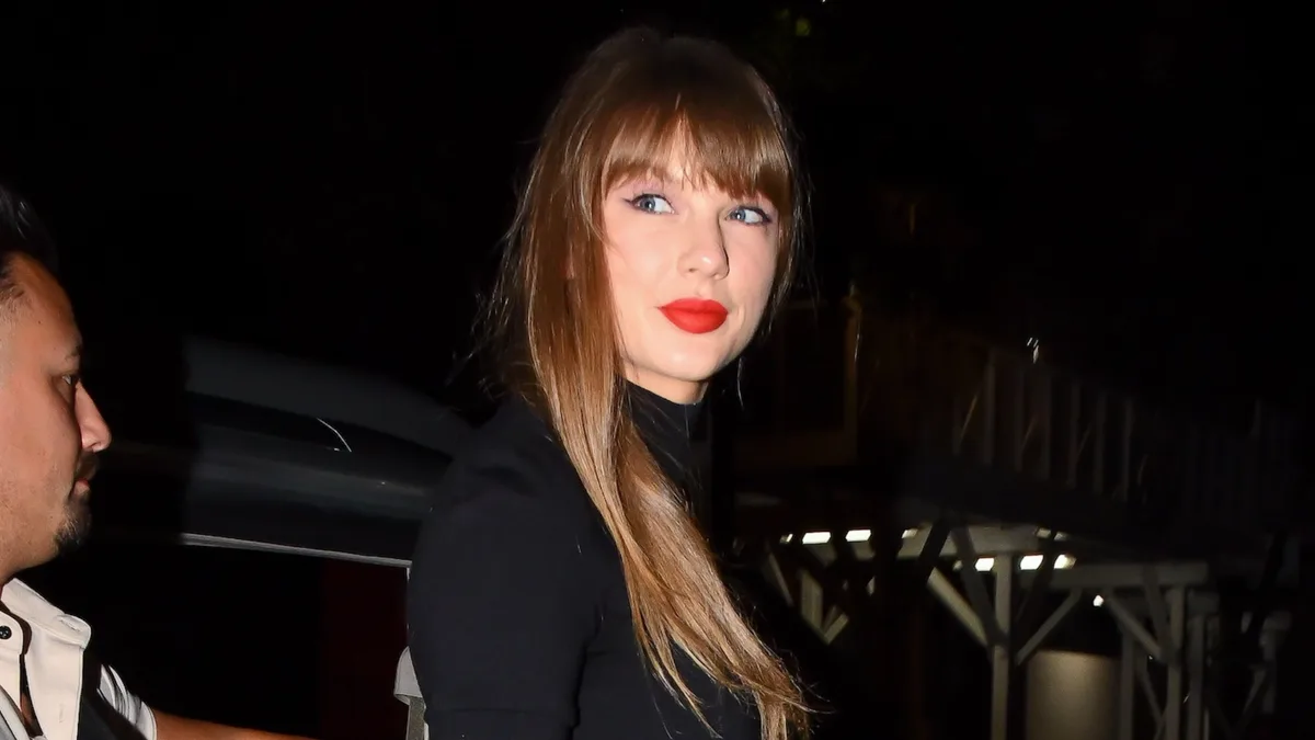 Detalhe misterioso em site de Taylor Swift agita fãs e levanta teoria sobre novo lançamento Fãs de Taylor Swift levantaram suspeitas de novo álbum (Foto: Getty)