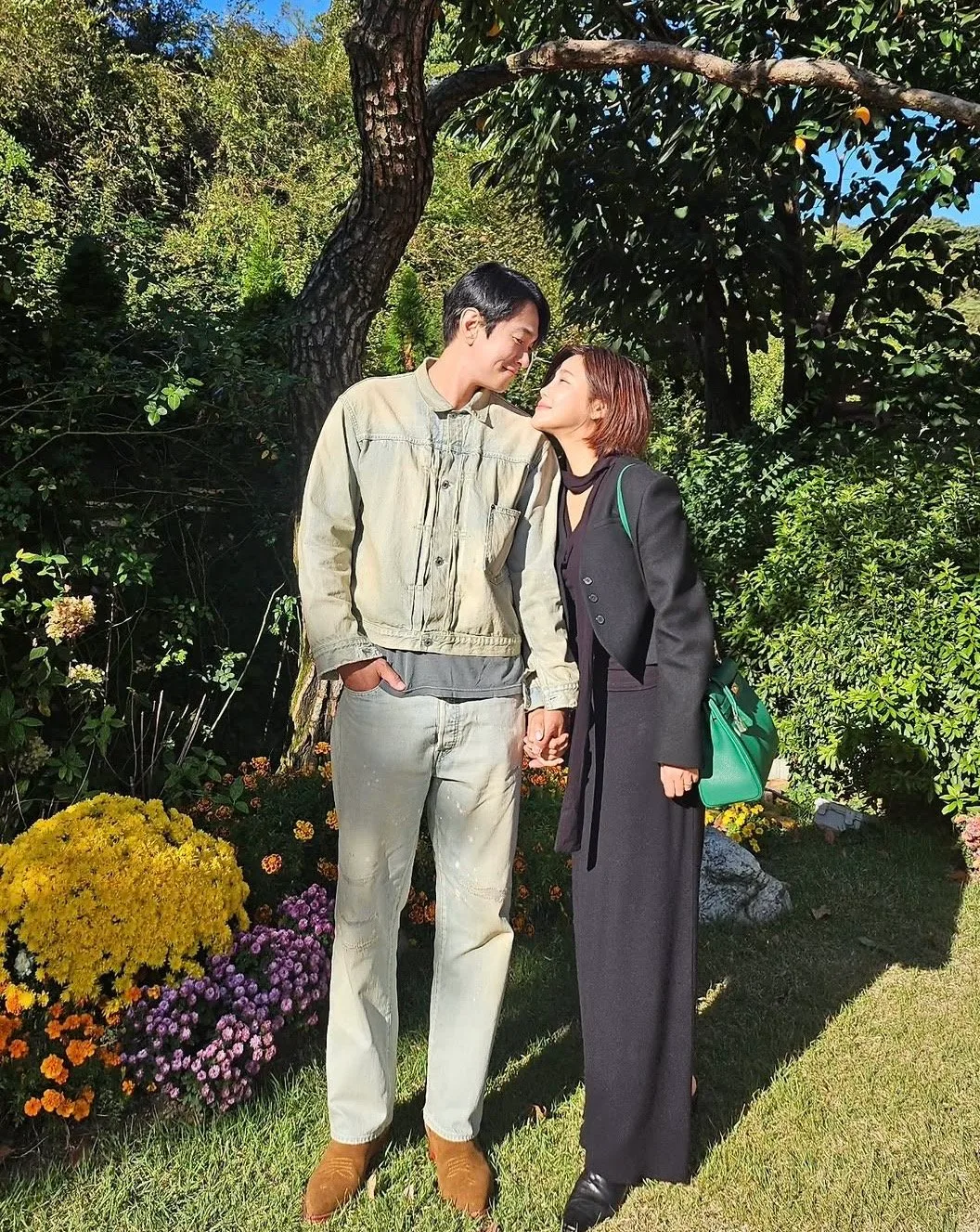 솔비, 이규한과 꼭 잡은 손…“인생의 동반자 만났다”