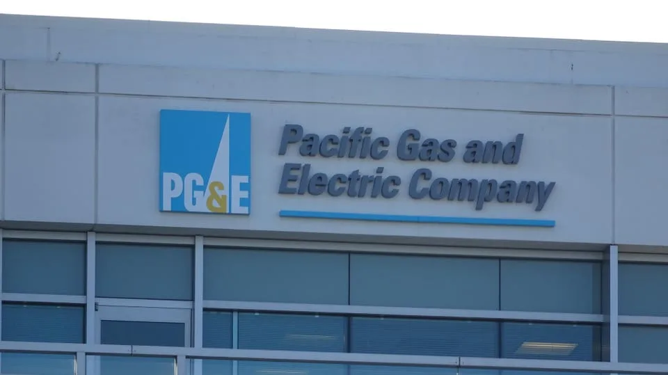 California’s PG&E Plummets 19% Over Wildfire Liability Concerns