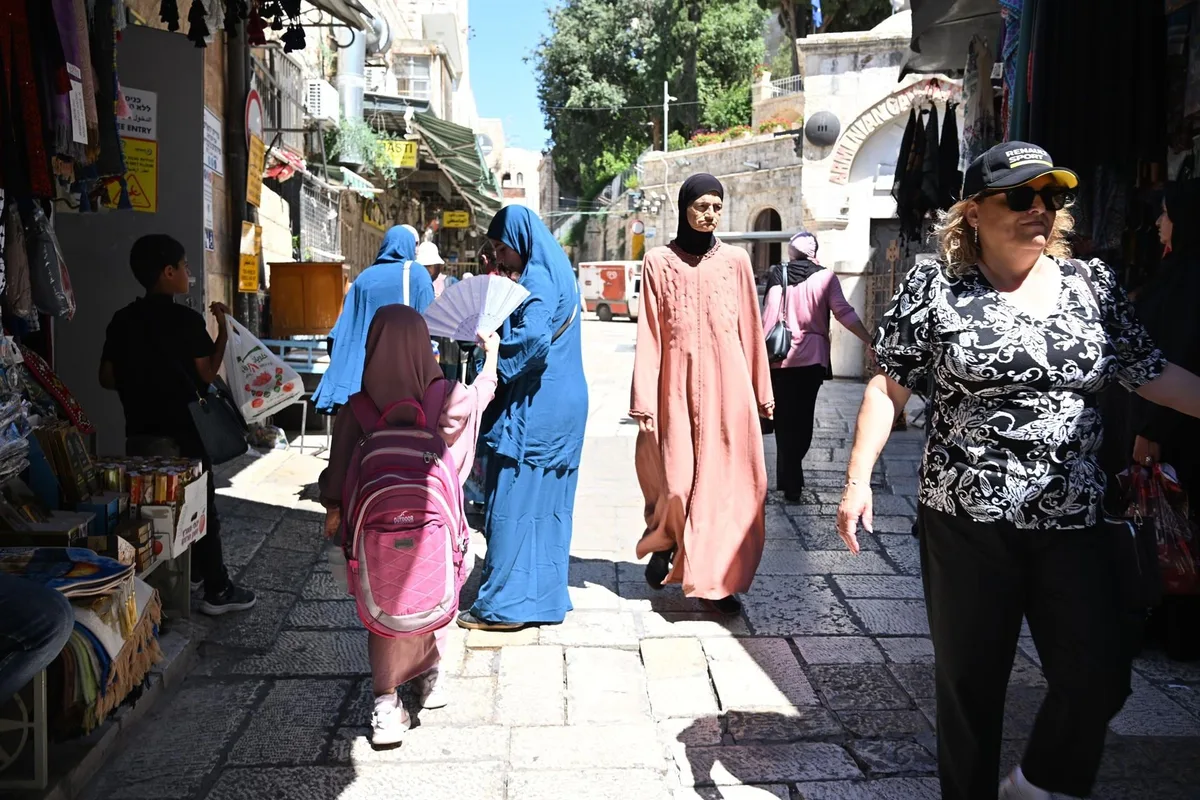 Detenidos siete israelíes por profanar sitios sagrados de cristianos y musulmanes en Jerusalén