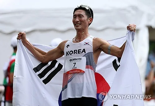 [아시안게임] 경보 최병광, 35세에 첫 메달 "은퇴 날까지 최선 다하겠다"