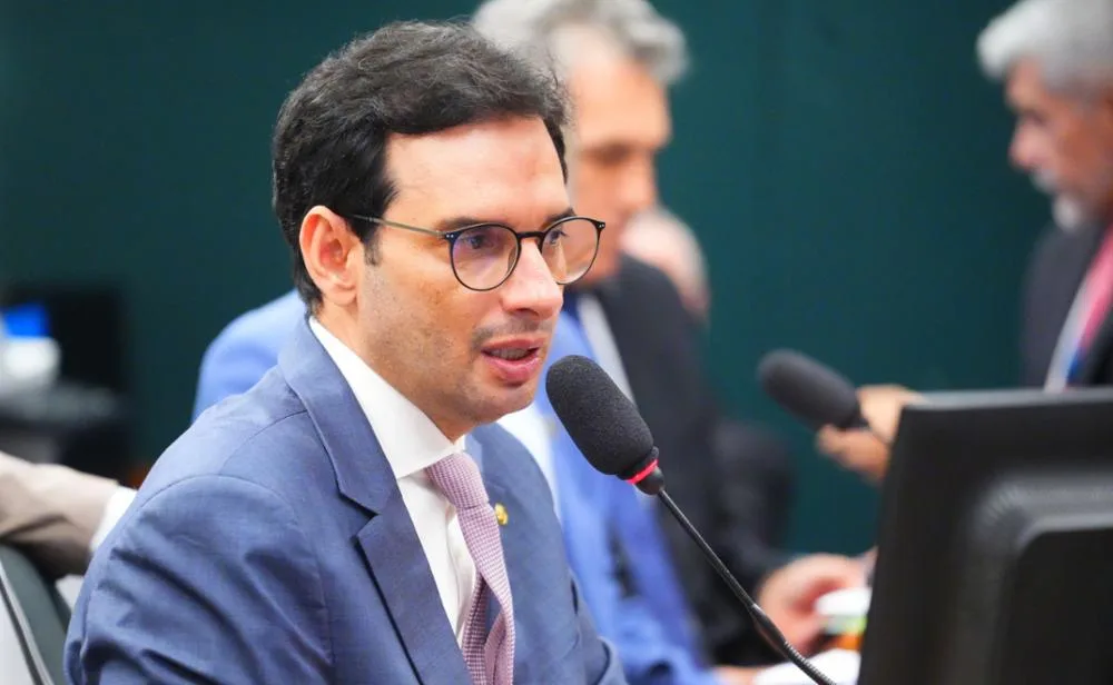 Léo Prates pode assumir secretaria em Salvador a partir de 2027