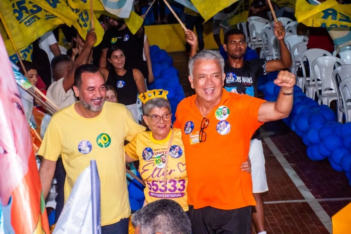 Elter Nóbrega lança candidatura com ginásio da AABB lotado em Cruzeiro do Sul