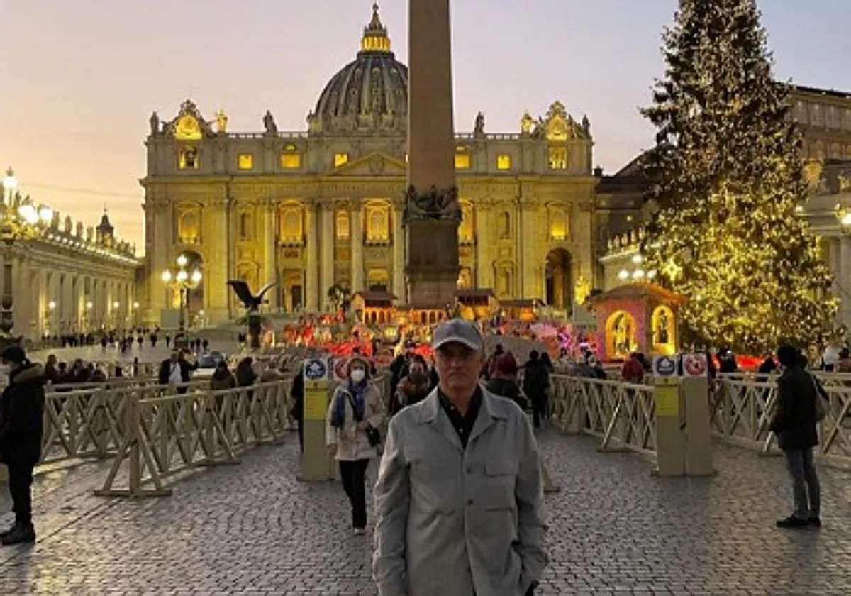 La Roma de Mourinho: visitas de incógnito a San Pedro, 'shopping' en Via del Corso, paseos en Vespa y cenas en Aqua y Molto