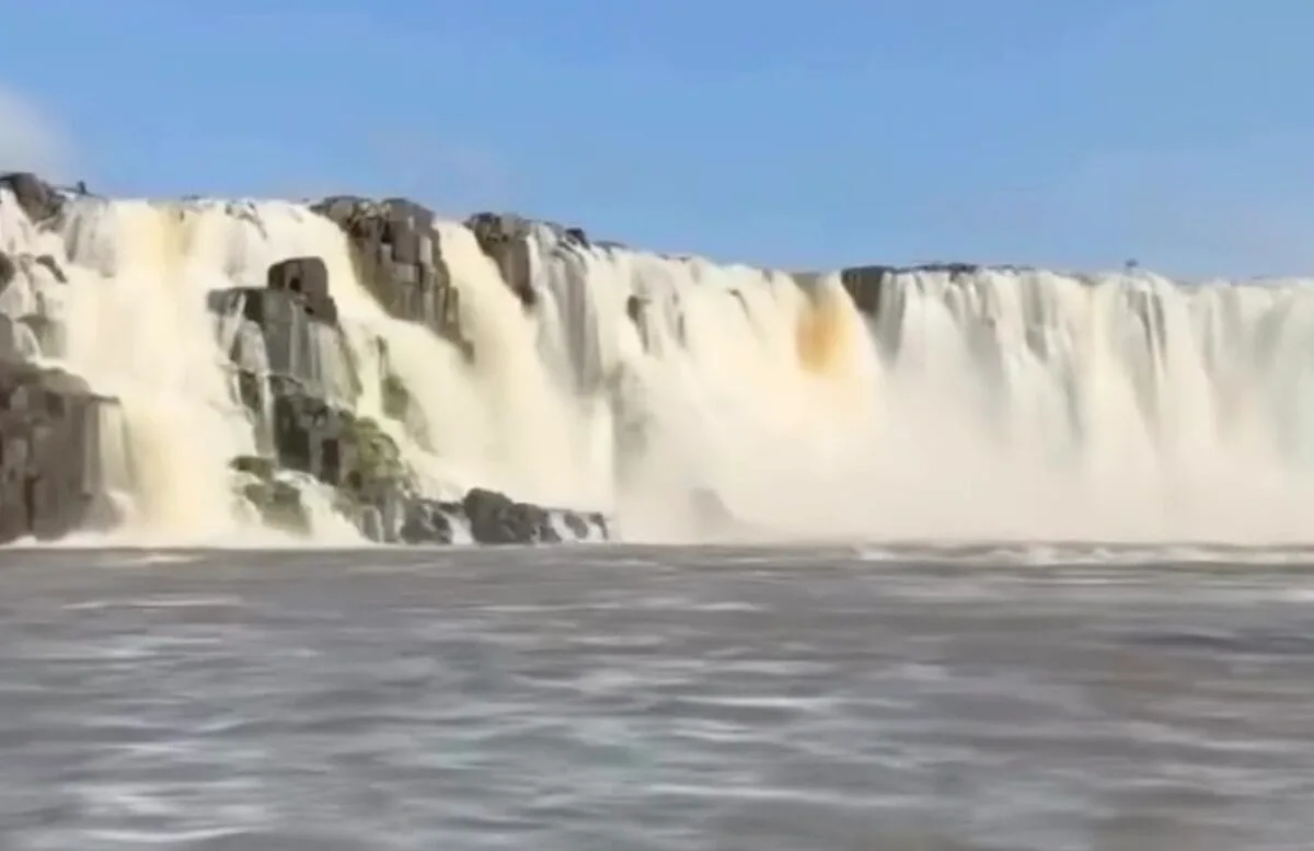 Queda d’água no Rio Jari é comparada às Cataratas do Iguaçu durante expedição entre Amapá e Pará