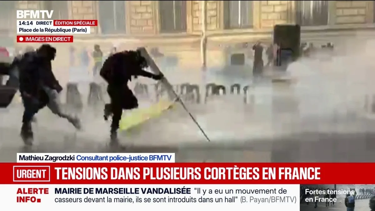 Manifestation du 17 octobre: à Paris, place de la République, les canons à eau sont déployés avant même le début du cortège