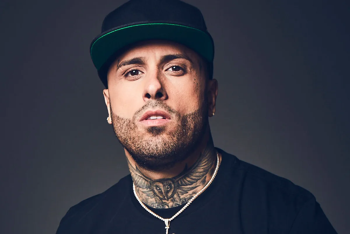 Nicky Jam llevó ayuda humanitaria en su avión privado a damnificados por terremoto en Colombia