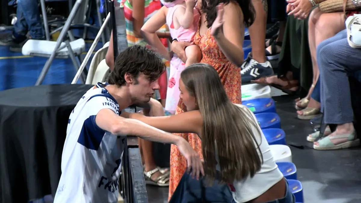 Pablo Urdangarin retoma la temporada en la Liga de balonmano con el mismo 'talismán': su novia Johanna