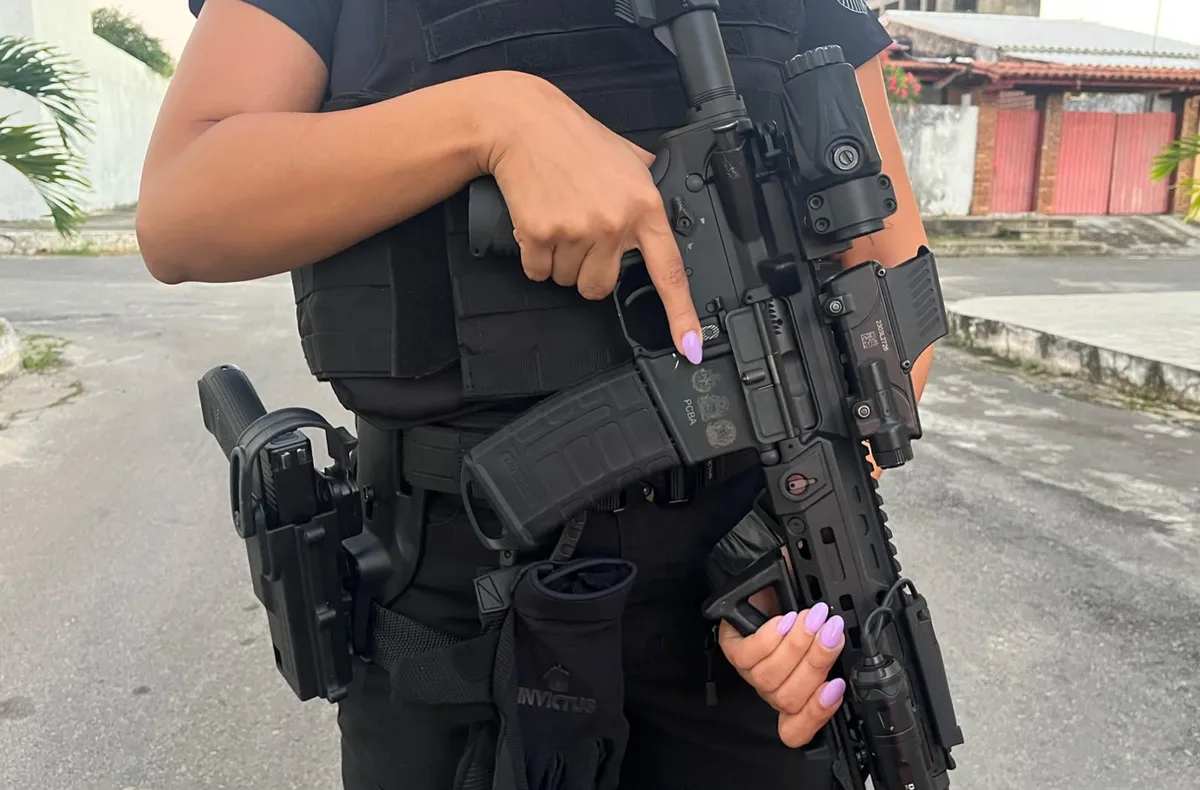 PM apreende armas, drogas e maleta cirúrgica no Jambeiro