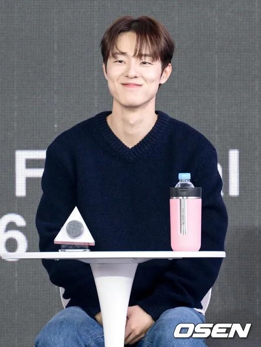 [사진]김동휘 '선배미'