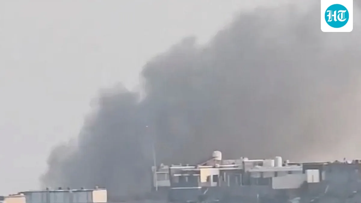 At least 5 killed, 16 injured in Houthi missile strike on Yemen presidential palace, says health minister