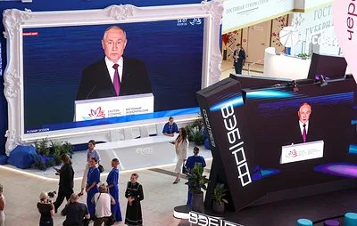 Путин заявил о росте реальных зарплат в РФ за первый квартал на 6,3%