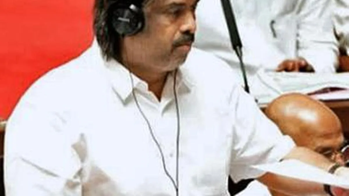 Minister Madhu Bangarappa assures fulfilment of midday meal workers’ demands, including minimum wage