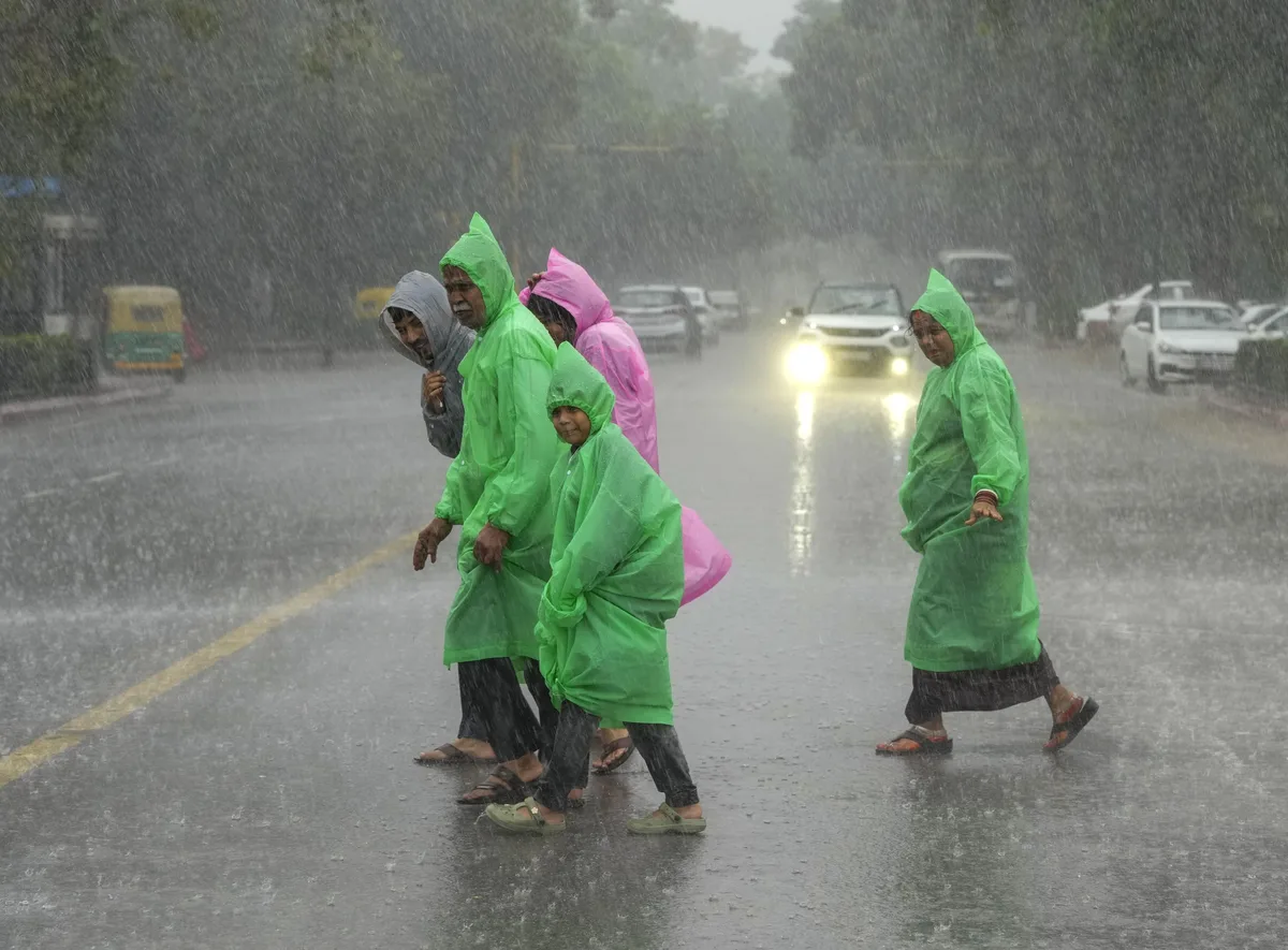 Heavy rain to continue in South India till Oct 23; Delhi to stay dry