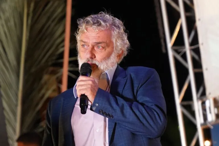 Werner Schünemann se emociona com homenagem especial na 9ª Mostra de Fama