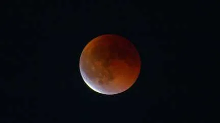 Tout ce qu'il faut savoir pour observer l'éclipse partielle de Lune dans la nuit de jeudi à vendredi