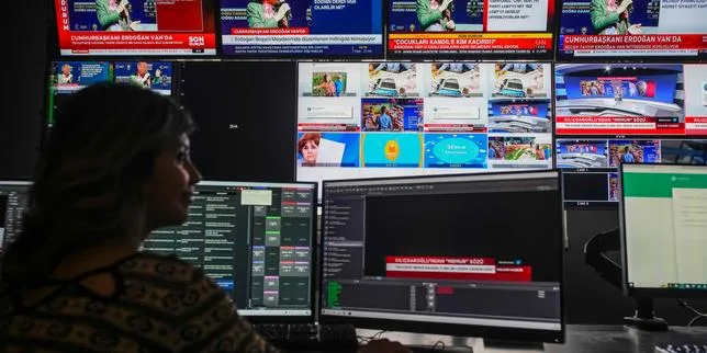 Turquie : la principale chaîne privée de télévision d’opposition, Halk TV, sous le contrôle de la police