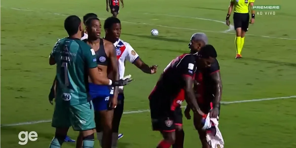 Após fiasco na Copa, Puma passa em “teste” após zagueiro tentar rasgar camisa do Bahia