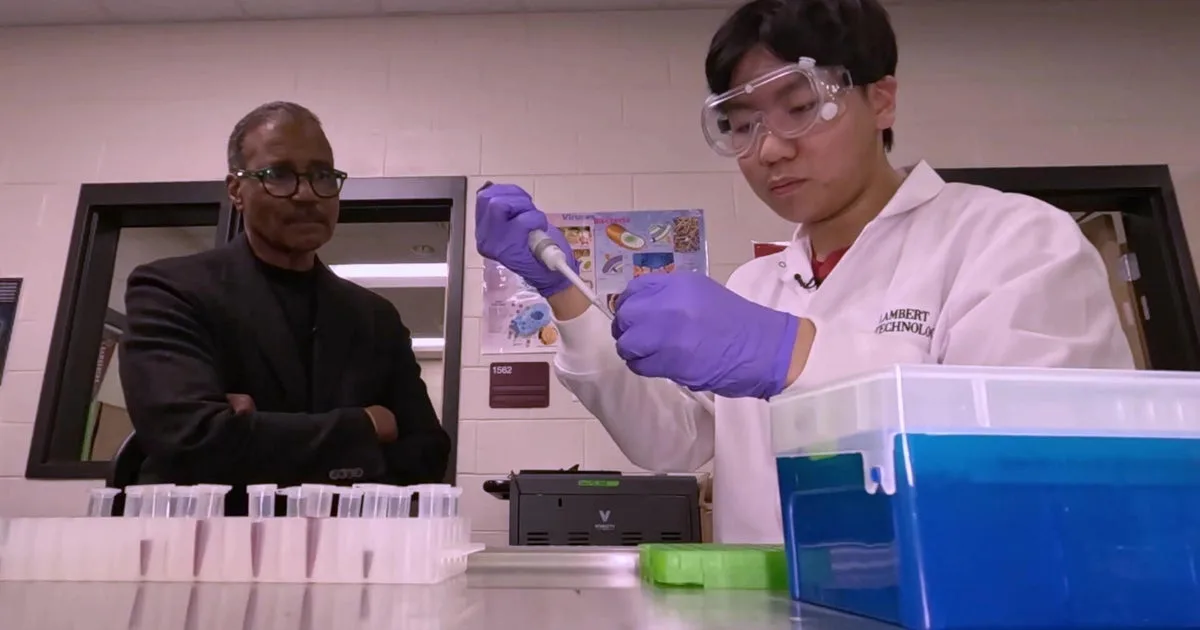 Teens may have found a new way to detect Lyme disease | 60 Minutes Archive