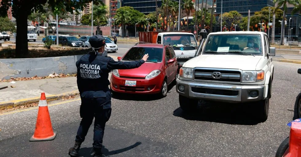 Transparencia Venezuela: Matraca en alcabalas, licencia para el abuso policial