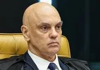 Moraes libera Flávio Bolsonaro para voltar a visitar Jair Bolsonaro